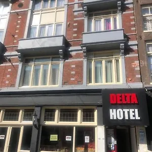 Delta Center מלון